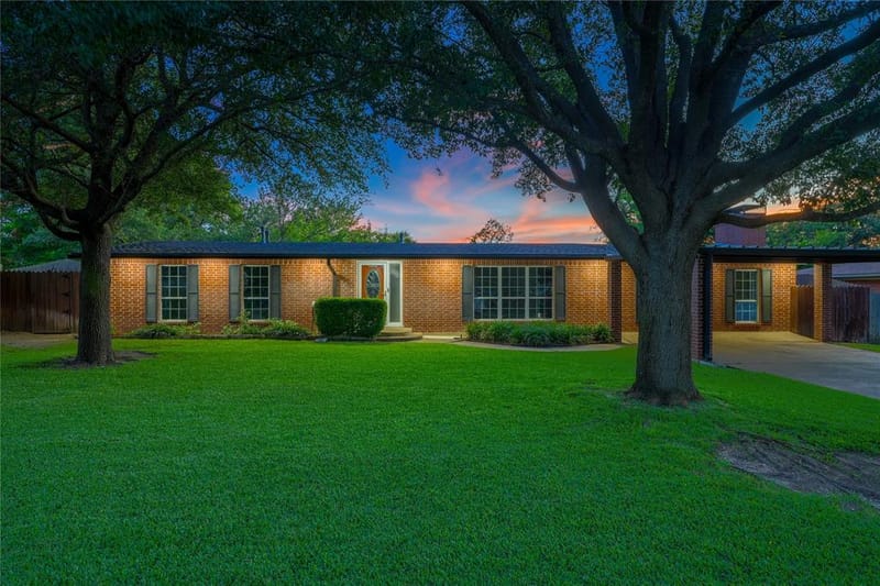 2708 Cedar Point Drive, Waco TX 76710