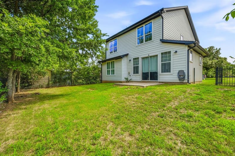 745 N Miller Avenue, Stephenville TX 76401 - Photo 28