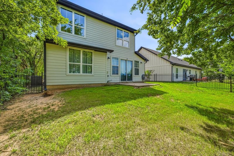 745 N Miller Avenue, Stephenville TX 76401 - Photo 29