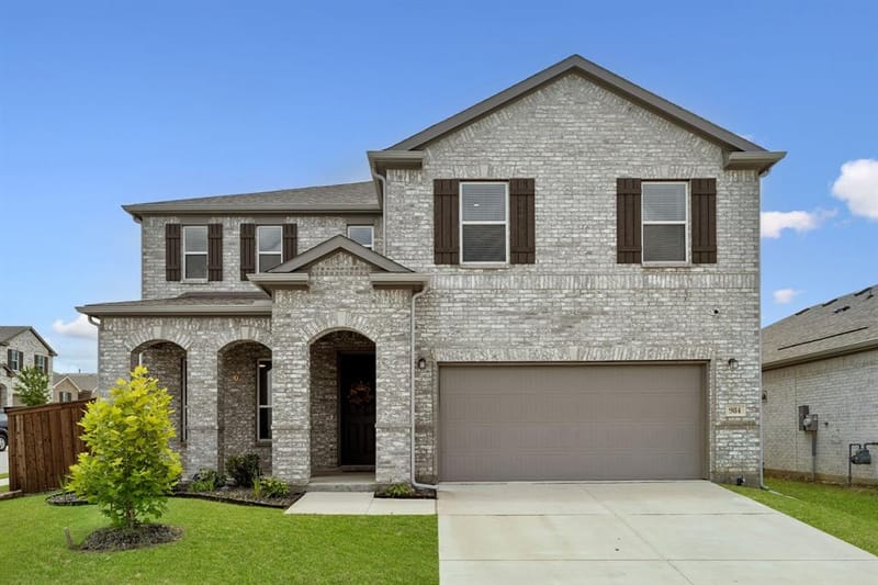 984 Brock Drive, Aubrey TX 76227
