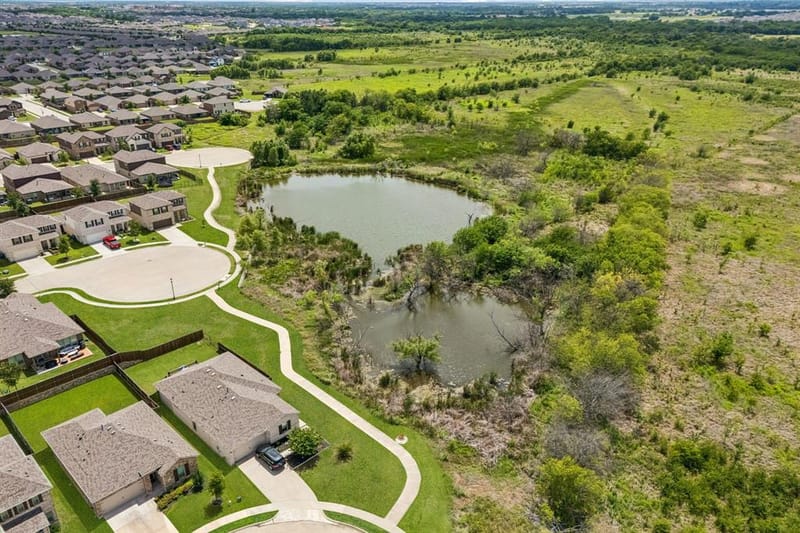 984 Brock Drive, Aubrey TX 76227 - Photo 38