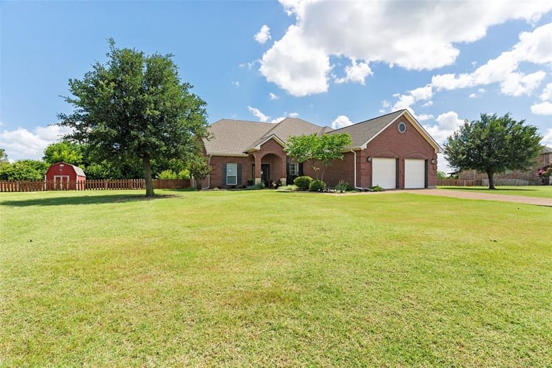 2305 Silver Maple Drive, St. Paul TX 75098 - Photo 2