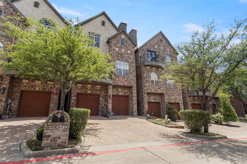 612 Rockingham Drive, Irving TX 75063 - Photo 2