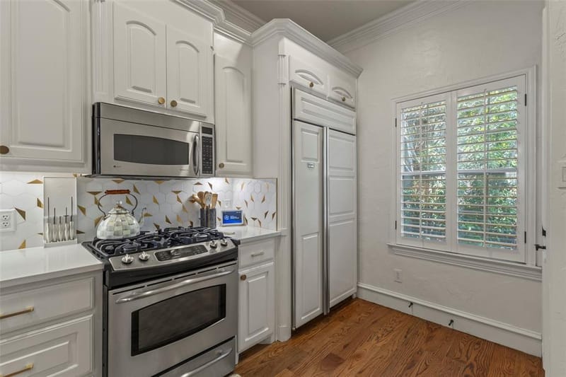 612 Rockingham Drive, Irving TX 75063 - Photo 7