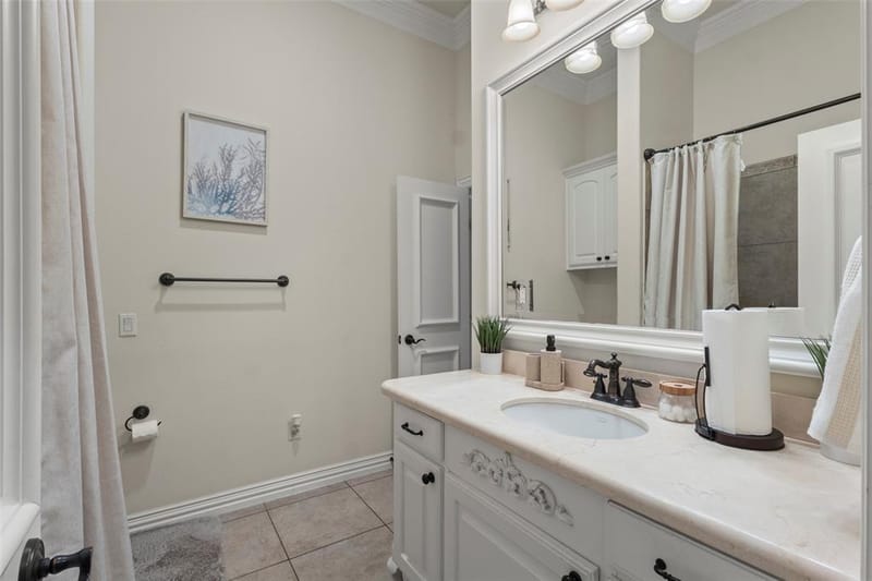 612 Rockingham Drive, Irving TX 75063 - Photo 10