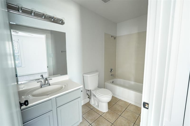 924 E Leuda Street, Fort Worth TX 76104 - Photo 15