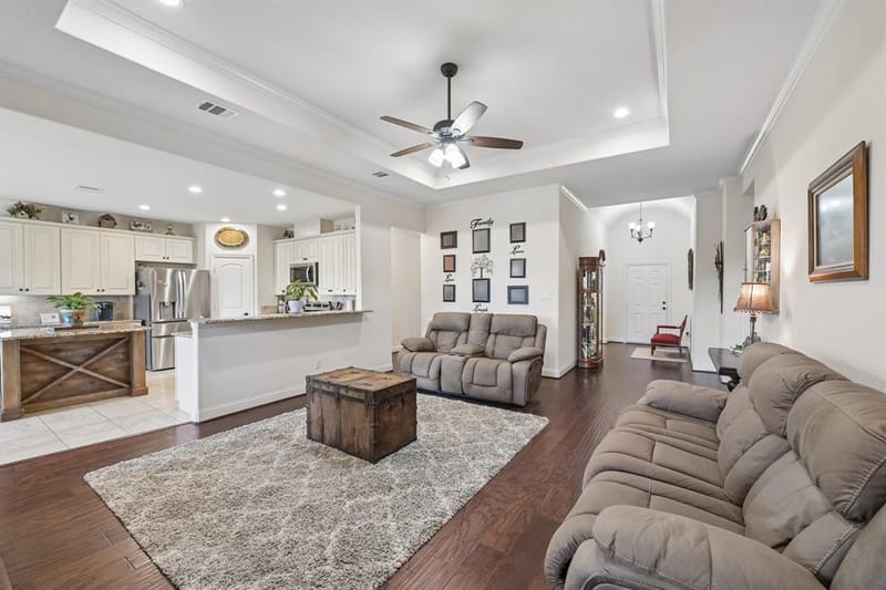 279 Marina Drive, Azle TX 76020 - Photo 6