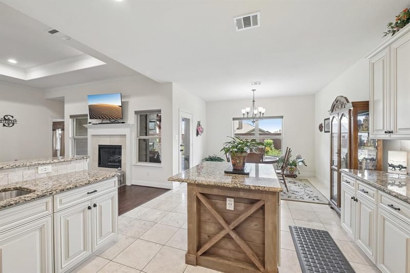 279 Marina Drive, Azle TX 76020 - Photo 13