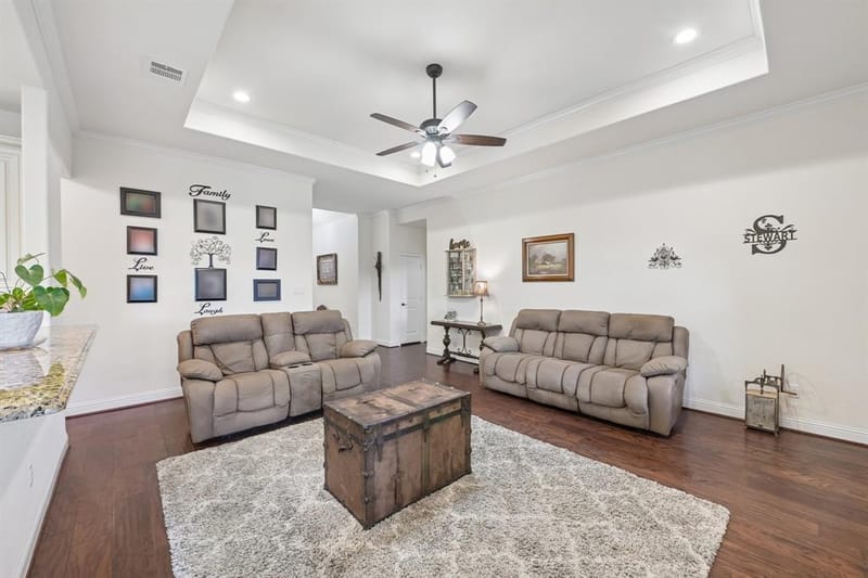 279 Marina Drive, Azle TX 76020 - Photo 5