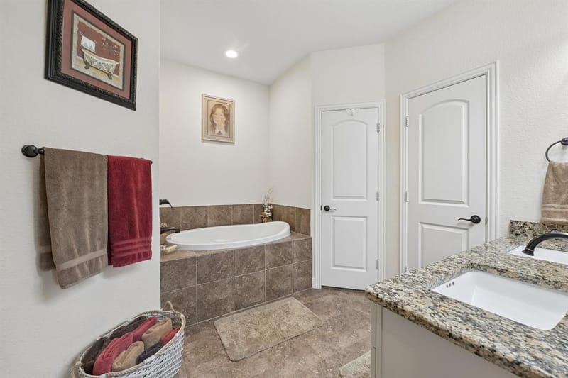 279 Marina Drive, Azle TX 76020 - Photo 18