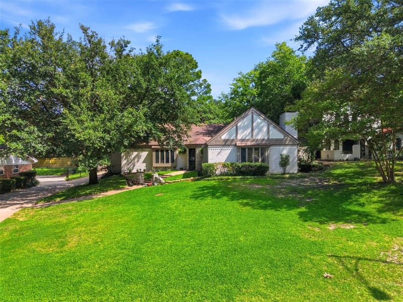 240 Timberlake Drive, Azle TX 76020 - Photo 36