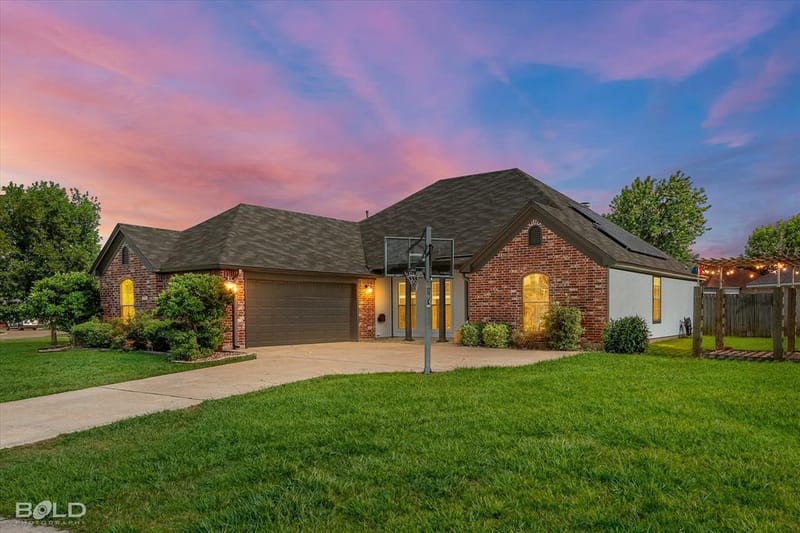 5510 Meadowsweet Circle, Bossier City LA 71112