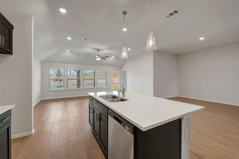 160 Hudson Lane, Justin TX 76247 - Photo 7