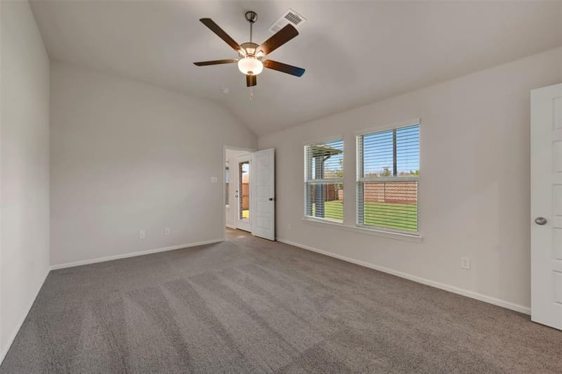160 Hudson Lane, Justin TX 76247 - Photo 14