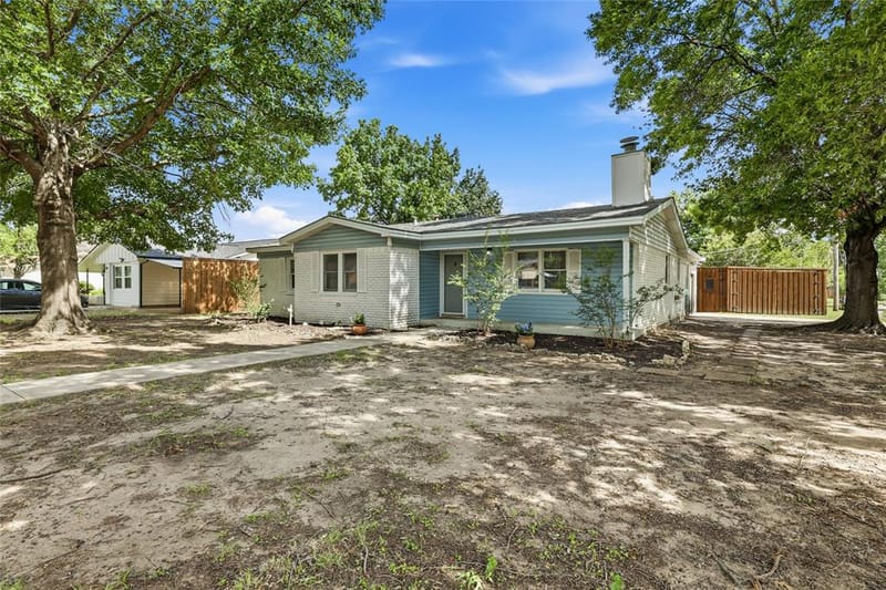 588 Pine Street, Lewisville TX 75057 - Photo 3
