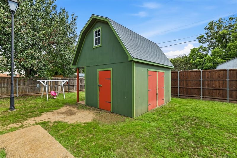 588 Pine Street, Lewisville TX 75057 - Photo 36