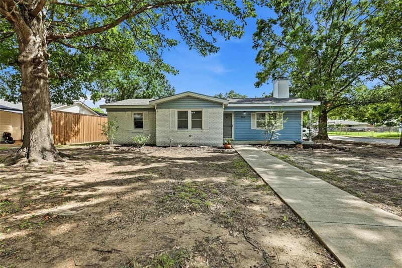 588 Pine Street, Lewisville TX 75057 - Photo 5