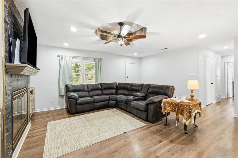 588 Pine Street, Lewisville TX 75057 - Photo 11