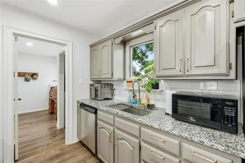 588 Pine Street, Lewisville TX 75057 - Photo 19