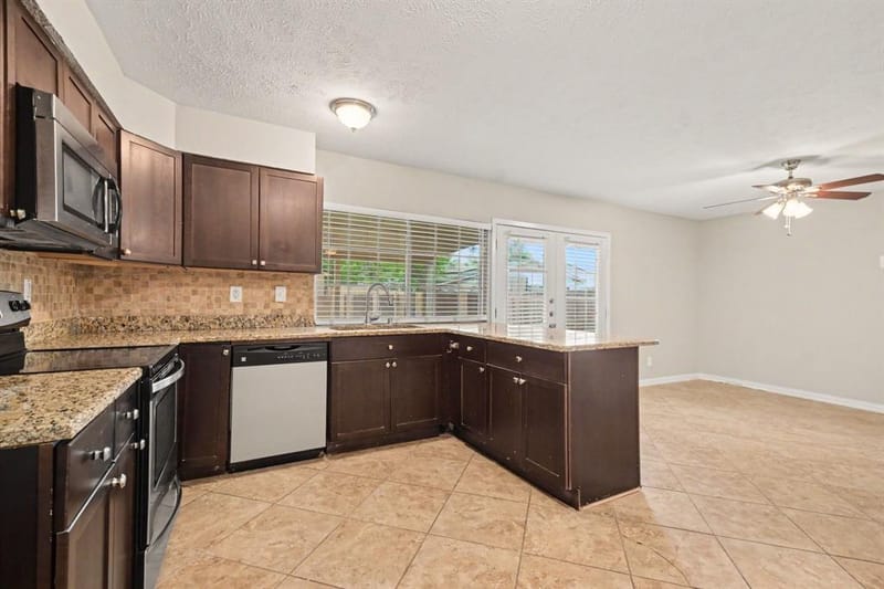 1205 Crestwood Court, Allen TX 75002 - Photo 5