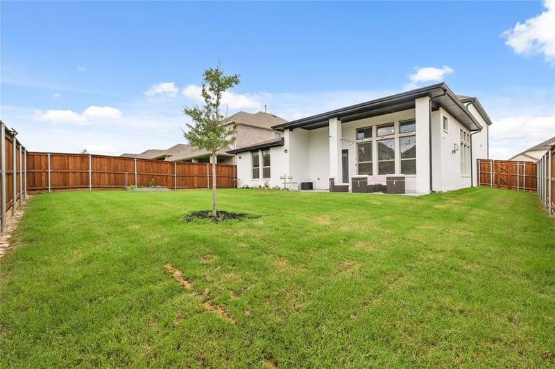 521 Wickerdale Way, Little Elm TX 75068 - Photo 32