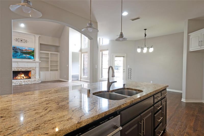 1728 Sandstone Drive, Frisco TX 75034 - Photo 9