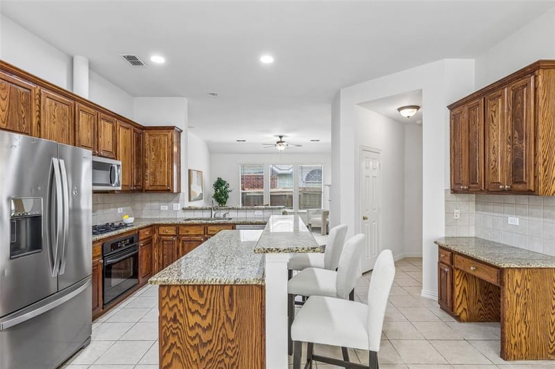 818 Water Oak Drive, Allen TX 75002 - Photo 11