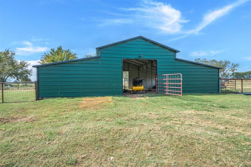 412 Vz County Road 1413, Van TX 75790 - Photo 37