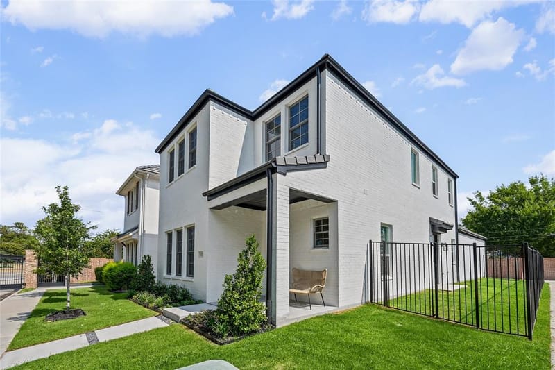 105 Magnolia Lane, Westworth Village TX 76114 - Photo 4