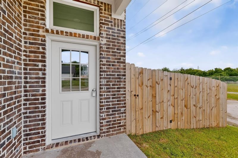 5017 Pickett Street, Greenville TX 75401 - Photo 6