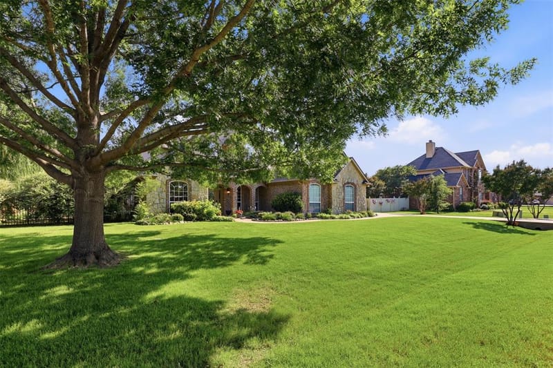 109 Palomino, Shady Shores TX 76208 - Photo 3