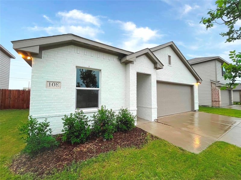 108 Goel Street, Greenville TX 75402 - Photo 2