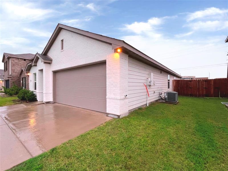 108 Goel Street, Greenville TX 75402 - Photo 3