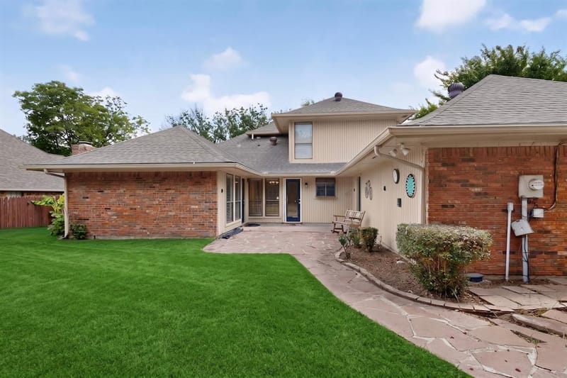 1900 Thames Drive, Arlington TX 76017 - Photo 2