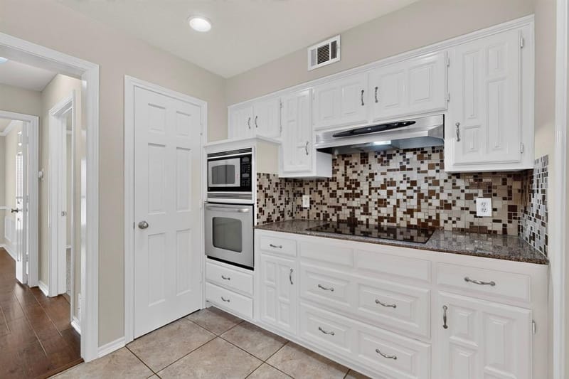 1900 Thames Drive, Arlington TX 76017 - Photo 9