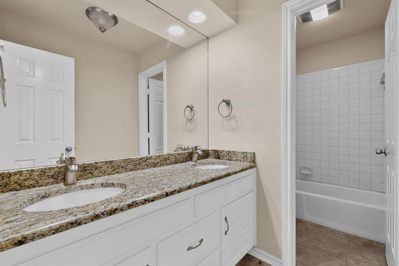 1900 Thames Drive, Arlington TX 76017 - Photo 19