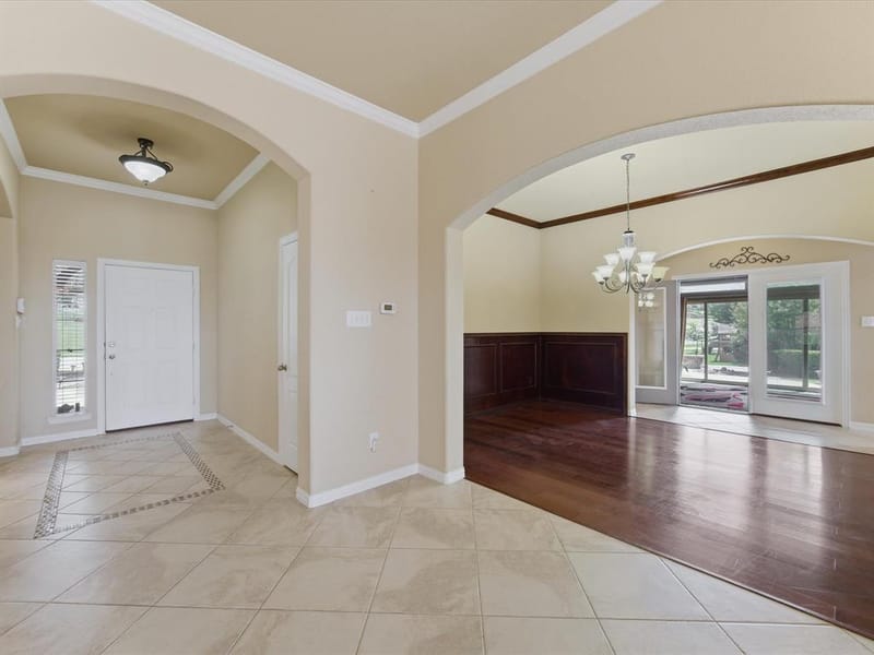 11029 Owl Creek Drive, Fort Worth TX 76179 - Photo 9