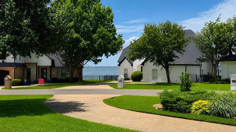 301 Saint Andrews Drive, Mabank TX 75156 - Photo 7