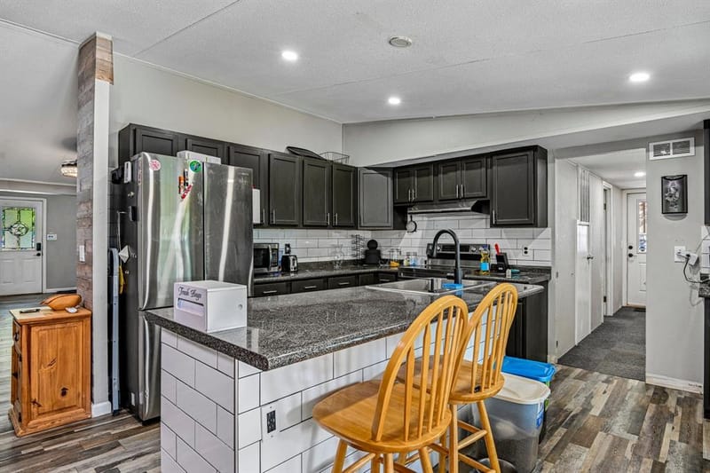 128 Gunnison Court, Azle TX 76020 - Photo 11