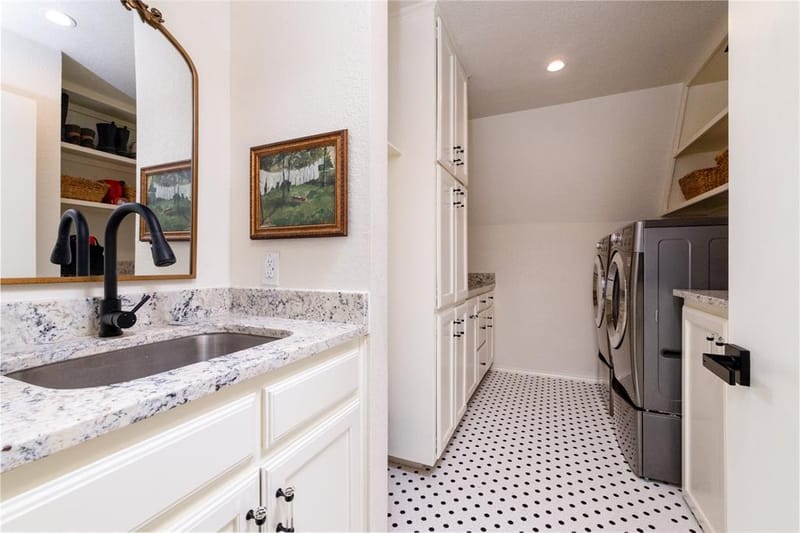 1704 County Road 3555, Paradise TX 76073 - Photo 14