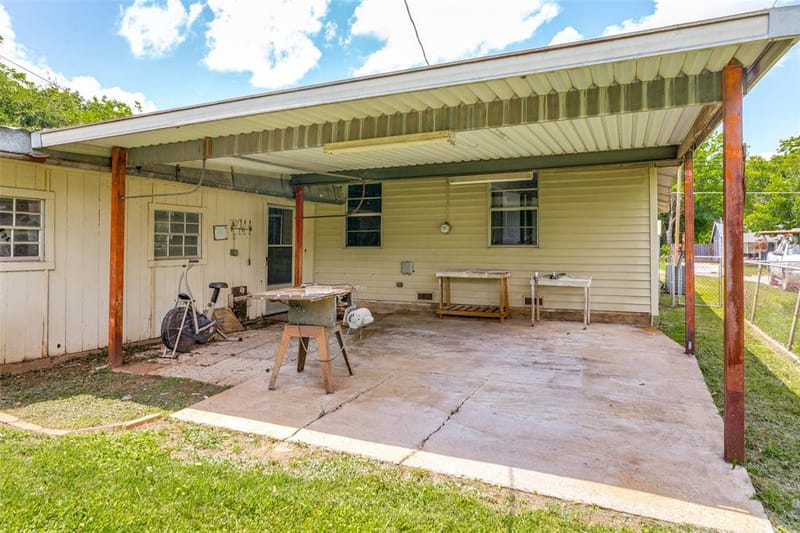 417 Marengo Street, Cleburne TX 76033 - Photo 13