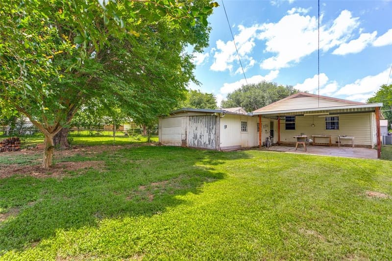 417 Marengo Street, Cleburne TX 76033 - Photo 14