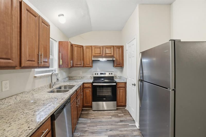 202 Creek Cove Drive, Dallas TX 75217 - Photo 15