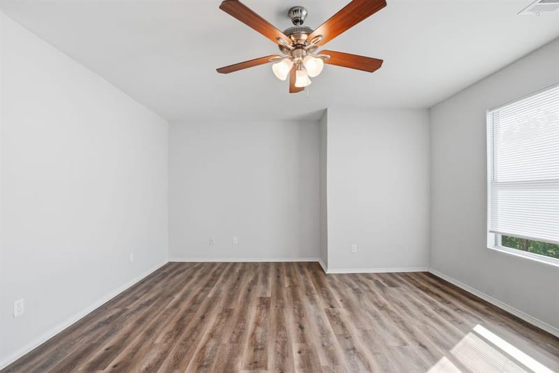 202 Creek Cove Drive, Dallas TX 75217 - Photo 31