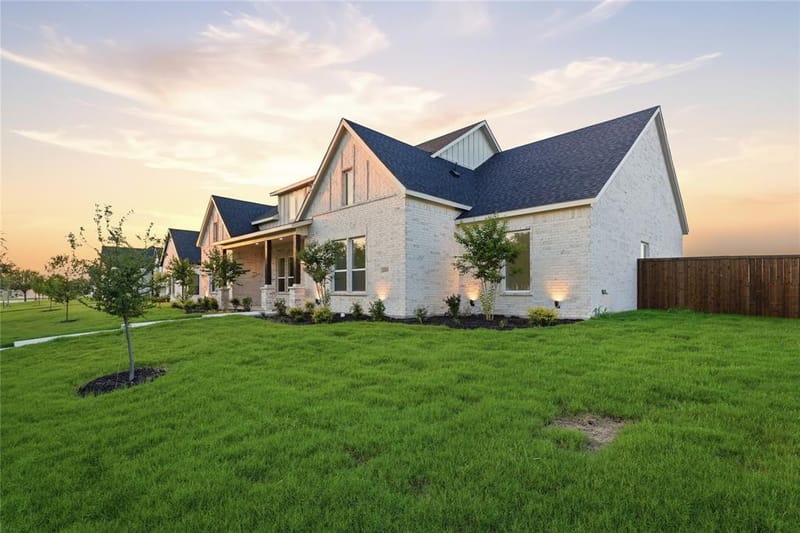 1004 Devonshire Drive N, Forney TX 75126 - Photo 2