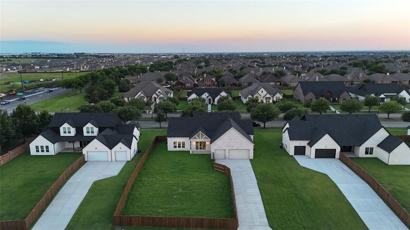 1004 Devonshire Drive N, Forney TX 75126 - Photo 33