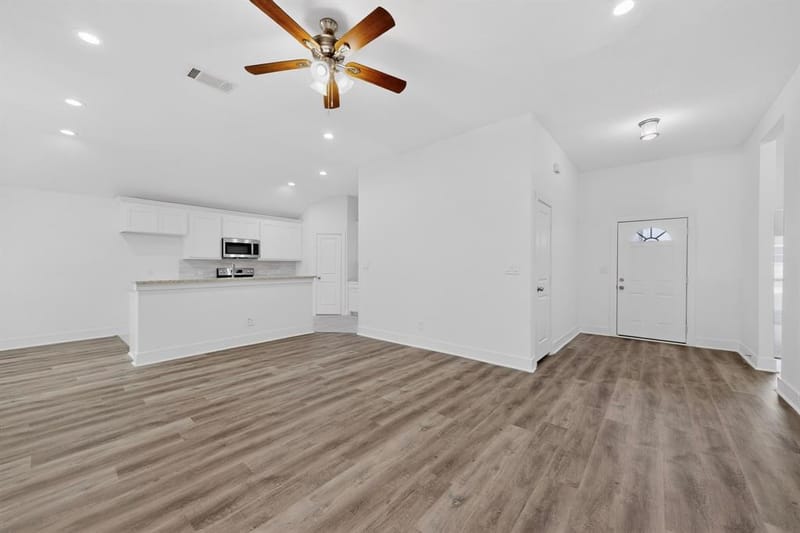 3407 Pickett Street, Greenville TX 75401 - Photo 7