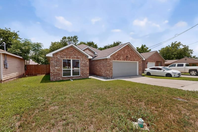 3407 Pickett Street, Greenville TX 75401 - Photo 4