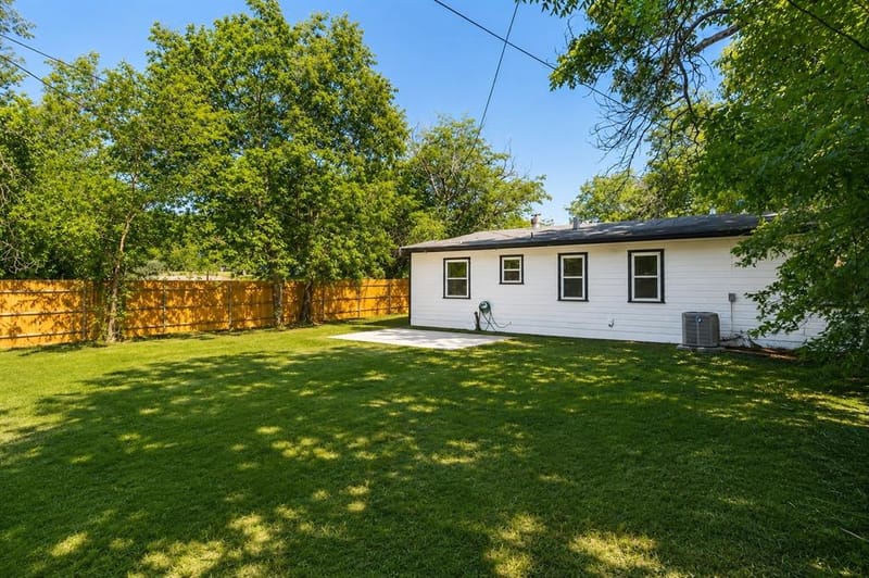 5400 Purington Avenue, Fort Worth TX 76112 - Photo 7