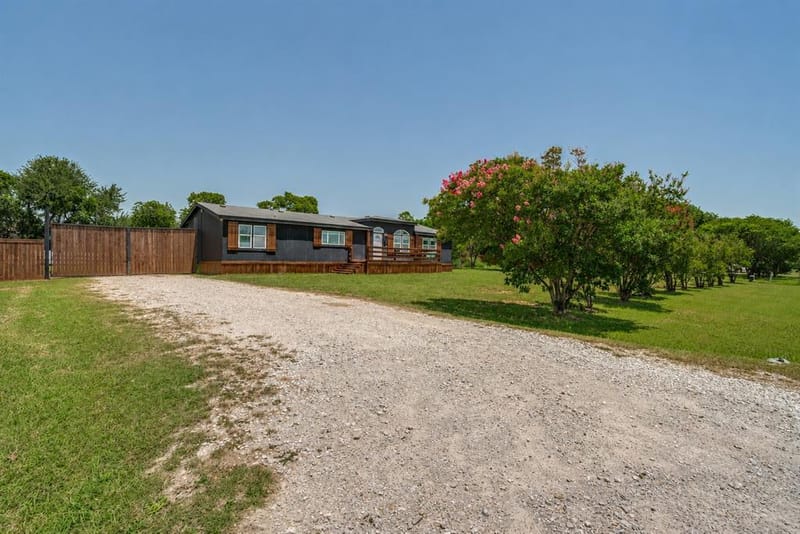 5715 Shady Hill Circle, Princeton TX 75407 - Photo 3